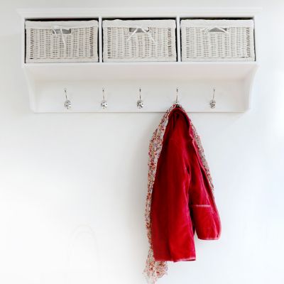 White hanging shelf with white baskets - Large