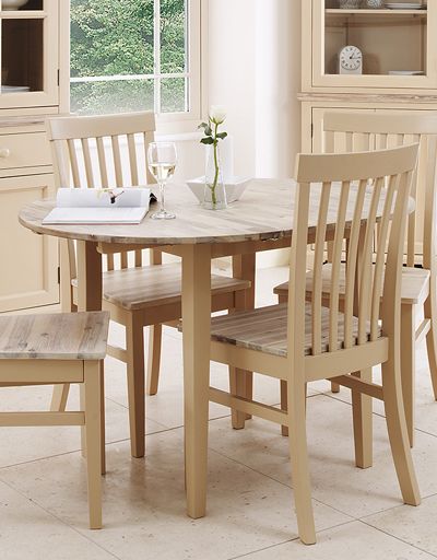 round extending table (92/117)